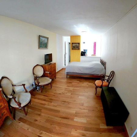 Appartement En Plein Coeur De Milly-La-Foret Buitenkant foto