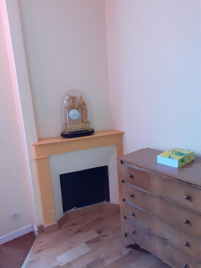 Appartement En Plein Coeur De Milly-La-Foret Buitenkant foto