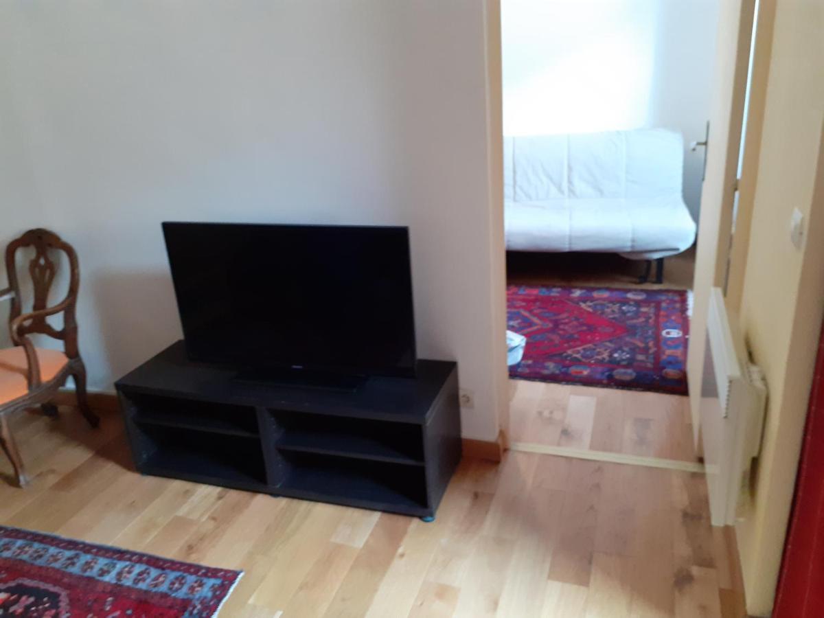 Appartement En Plein Coeur De Milly-La-Foret Buitenkant foto