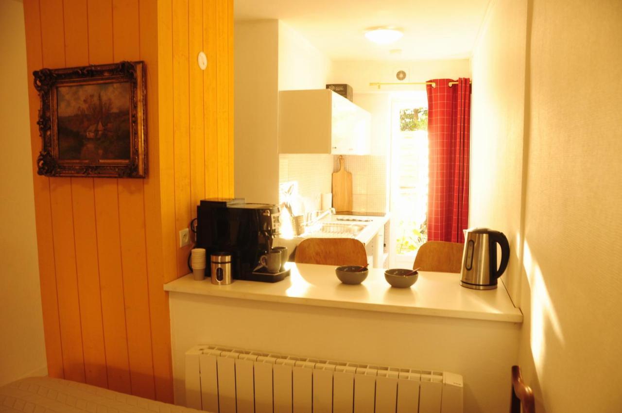 Appartement En Plein Coeur De Milly-La-Foret Buitenkant foto